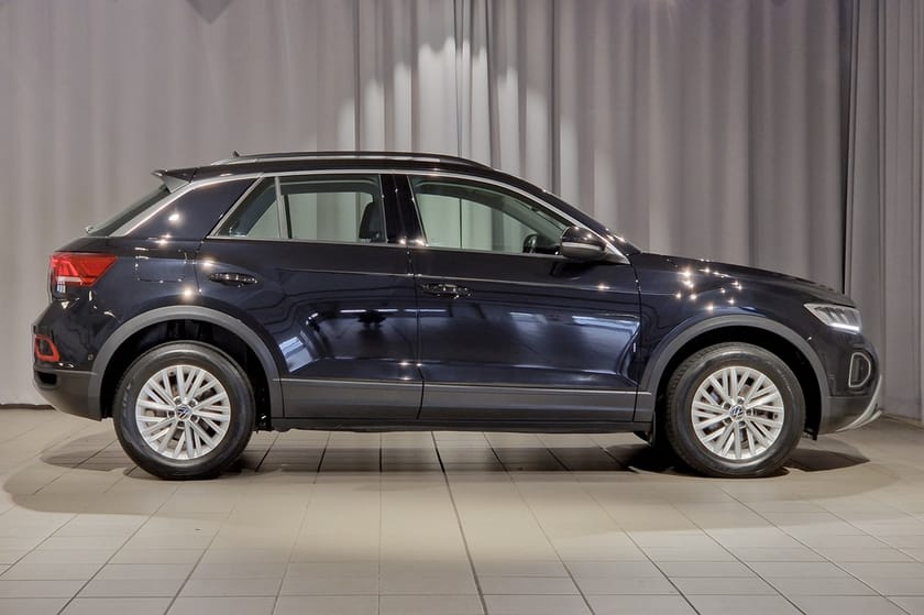 Bild 3 av Volkswagen T-Roc | Farthållare | Cockpit | 110 hk 7 vxl