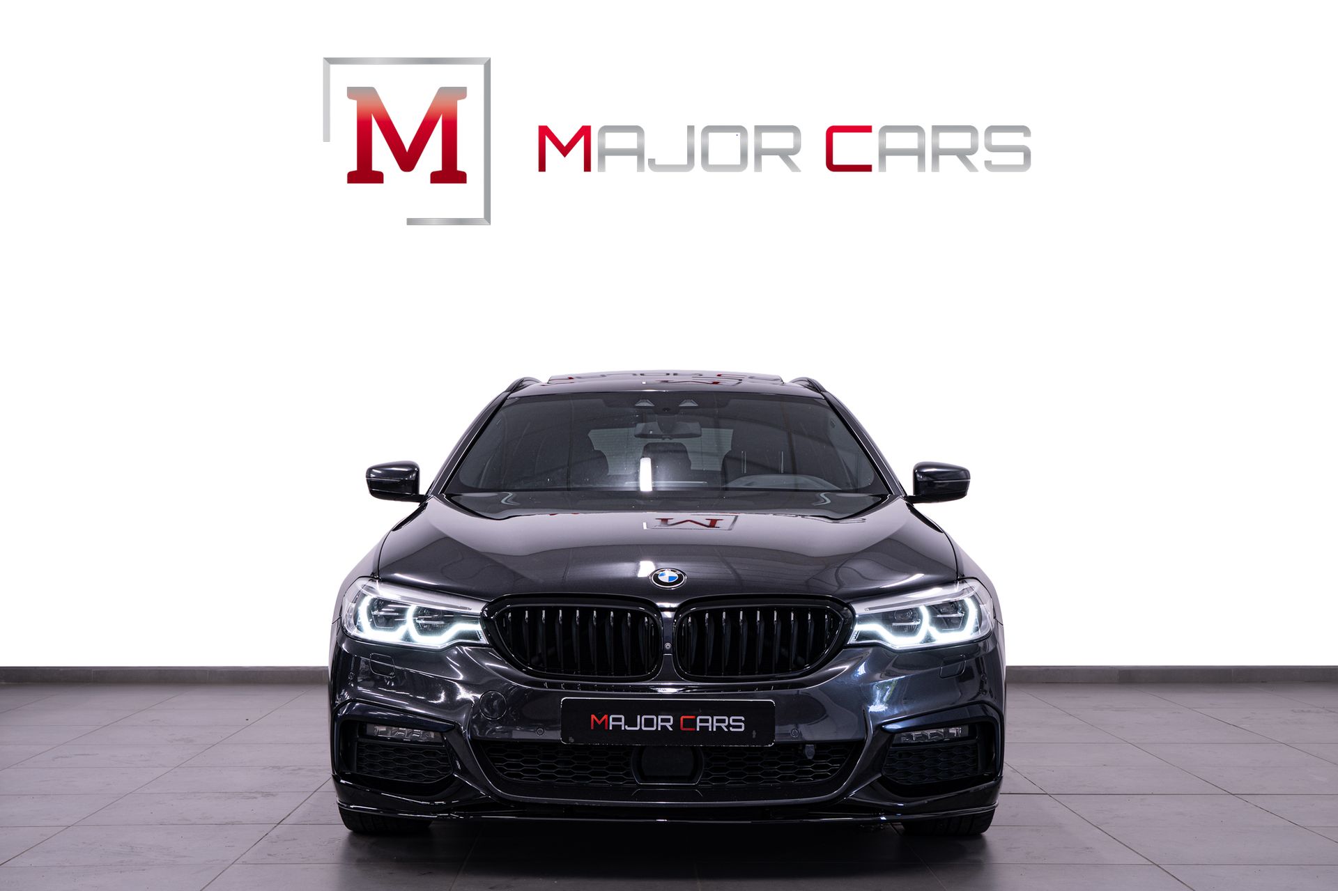BMW 540 2019, bild 2/10