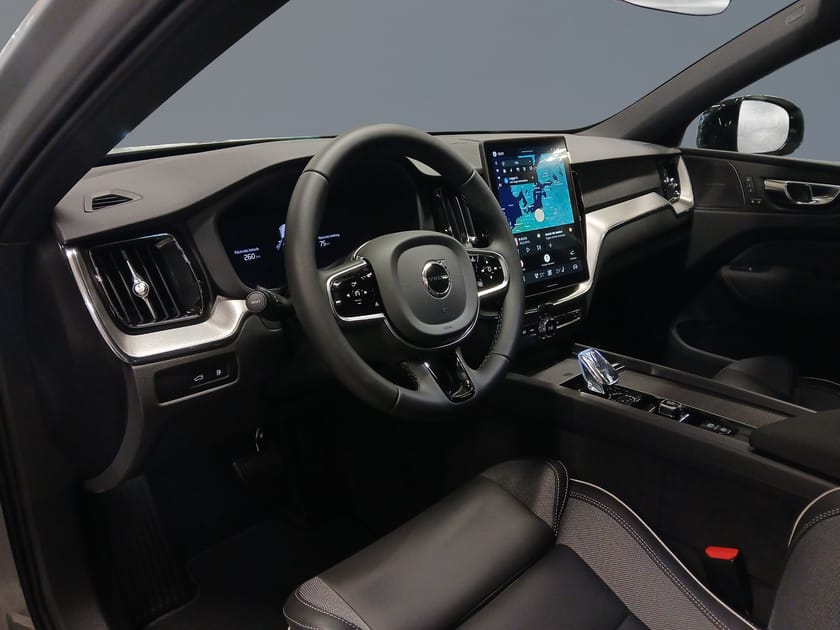 Bild 4 av Volvo XC60 T6 Plus Black Nordic Edition