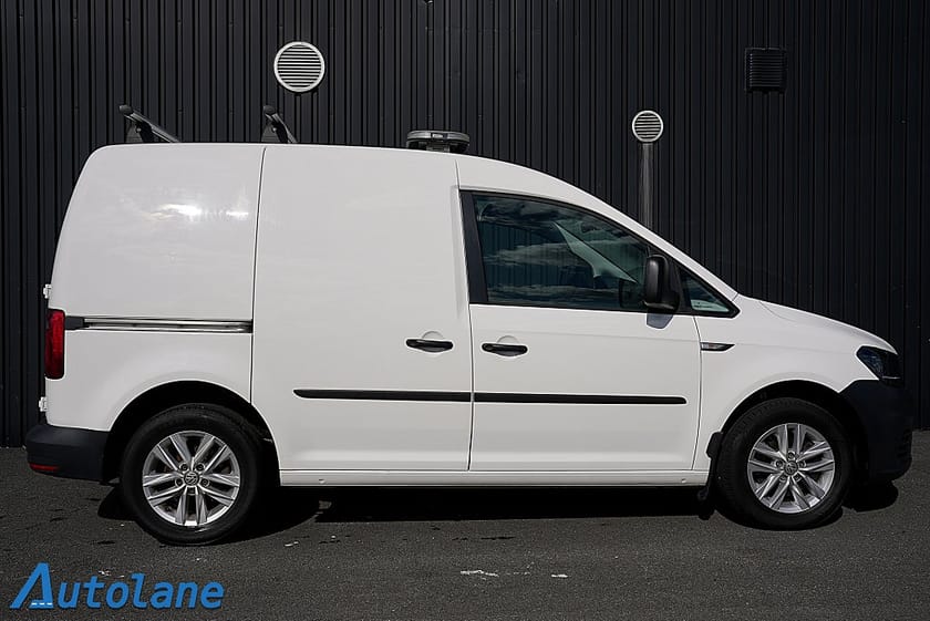 Bild 3 av Volkswagen Caddy Van 2.0 TDI BMT Dragkrok,PDC,Inredning,MOMS 75HK