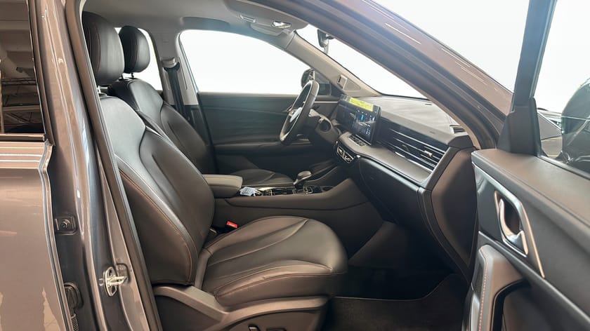 Bild 3 av MG HS PHEV LUX (307hk) 360-KAMERA / NAVI