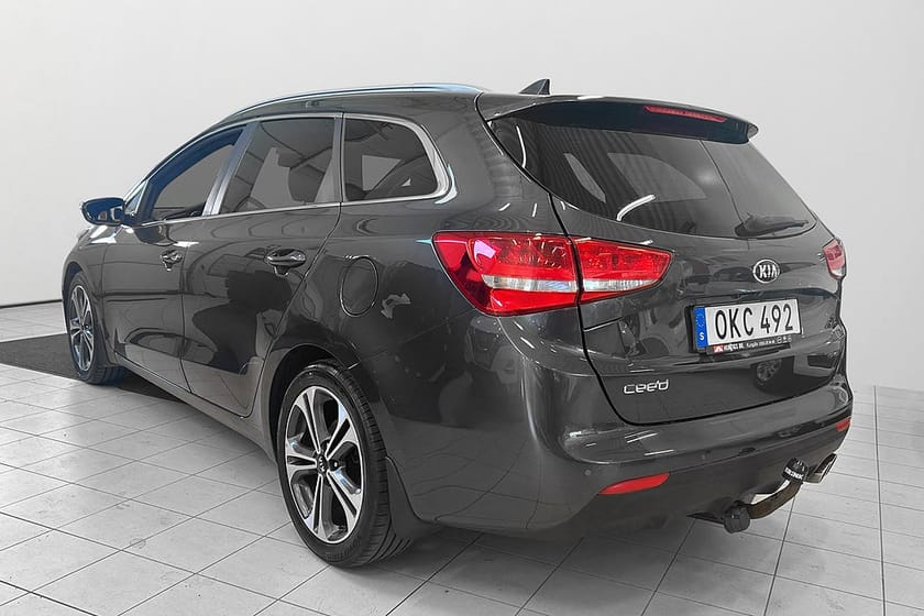Bild 3 av Kia cee'd_sw 1.6 CRDi Aut GT-Line Rattvärme Drag