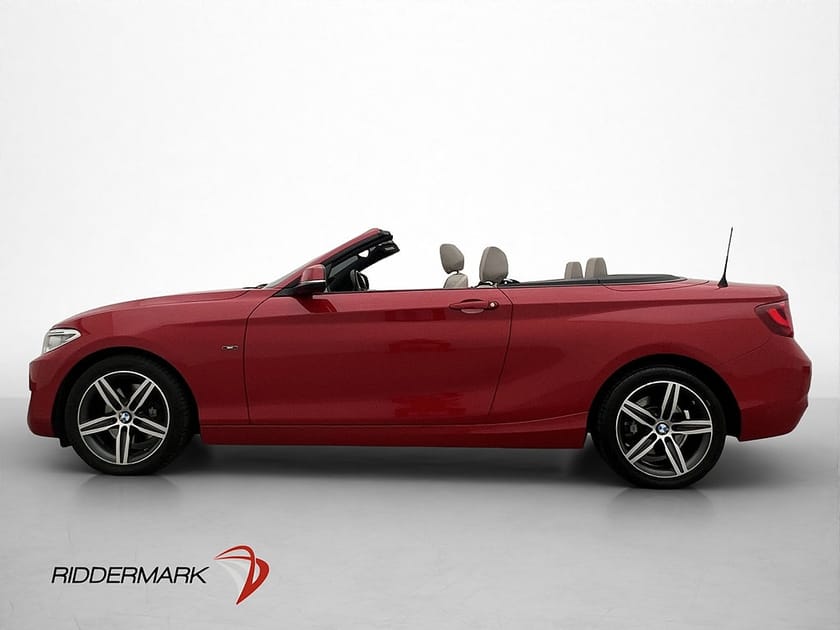 Bild 4 av BMW 220i Convertible 220 Sport line Sensorer Skinn Farthållare