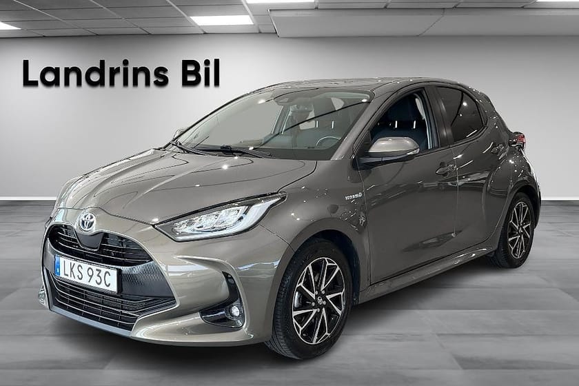Bild 1 av Toyota Yaris Hybrid Active Plus *Vinterhjul*Dragkrok*