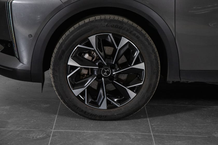 Bilde 4 av DS 3 E-TENSE Rivoli