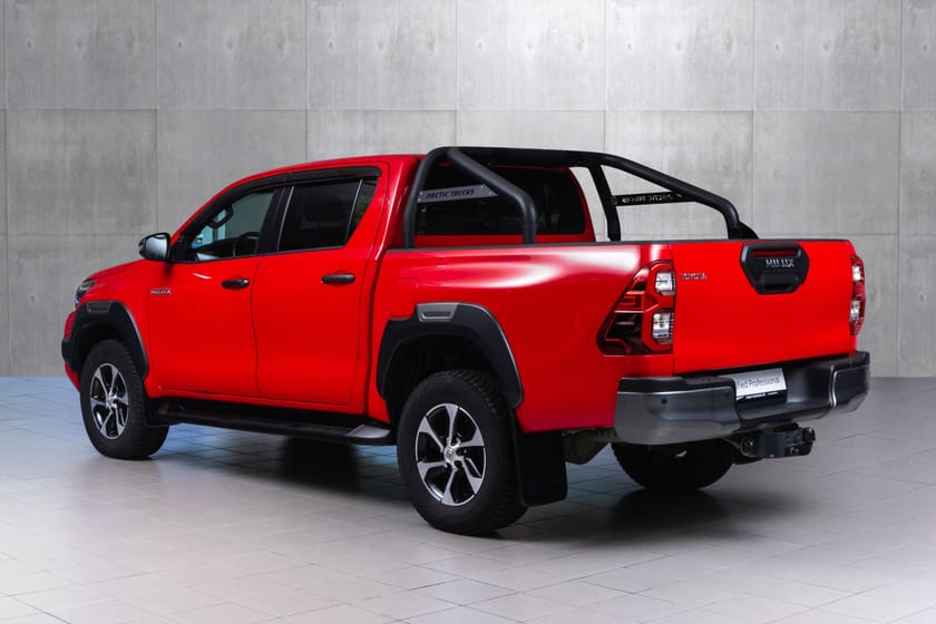 Bilde 4 av Toyota Hilux Dobbelcab 2,8 204hk D-Cab 4WD SR+ Inv. X RED