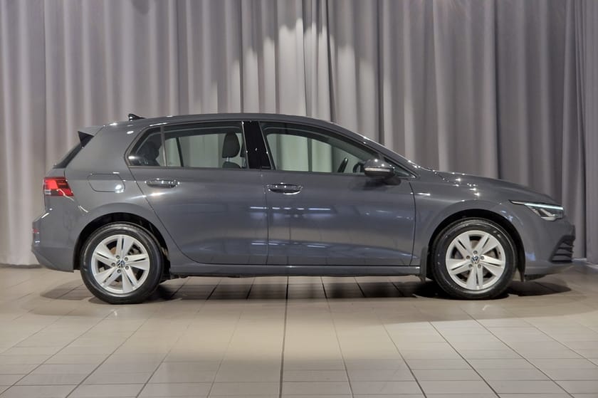 Bild 3 av Volkswagen Golf | Drag | Navi | Backkamera | Adaptiv farthållare