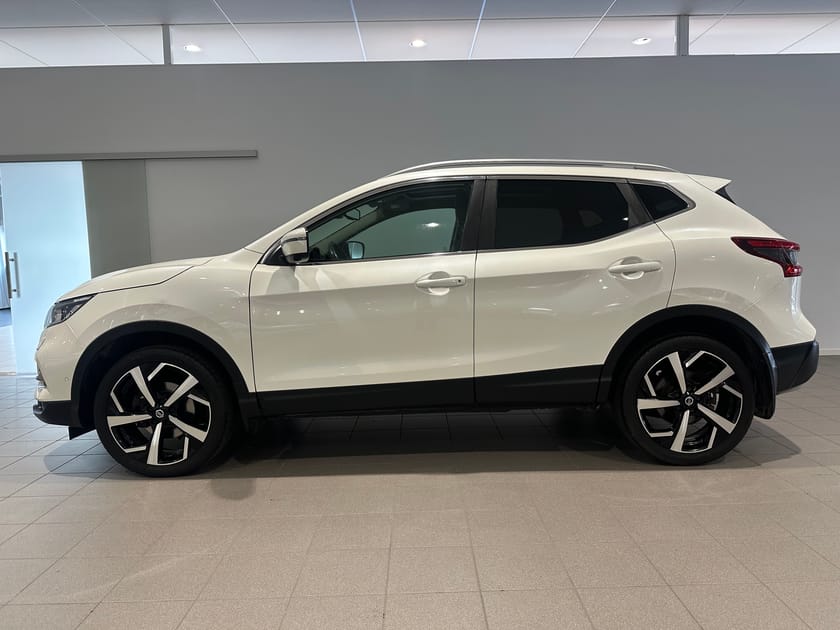 Bild 3 av Nissan Qashqai 1.2 DIG-T Tekna / Panoramatak / 360 Kamera / Dragkrok /