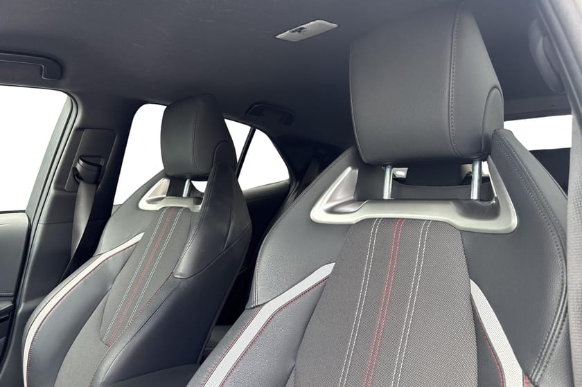 Bilde 4 av Toyota Corolla Hybrid Active Tech I Velholdt I Kompl. service