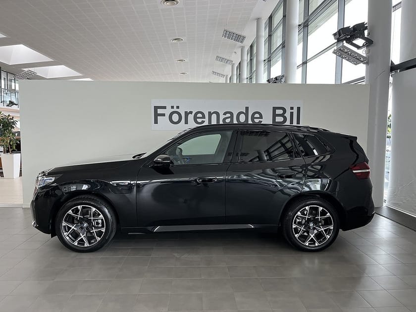 Bild 3 av BMW X3 30e xDrive M Sport H/K Drag Rattvärme Drive/Park Assist