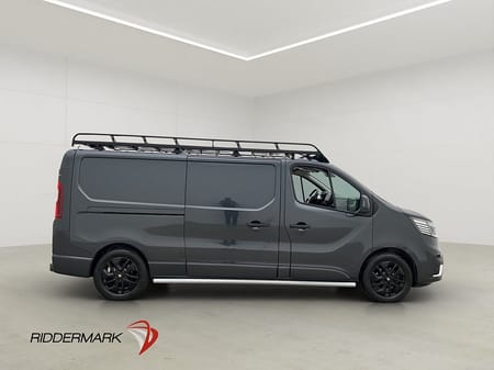 Renault Trafic Skåpbil Racing Spirit L2 D-Värmare Drag B-Kamera Moms
