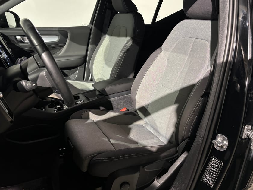 Bild 5 av Volvo XC40 Recharge T4 Core Bright | Dragkrok |
