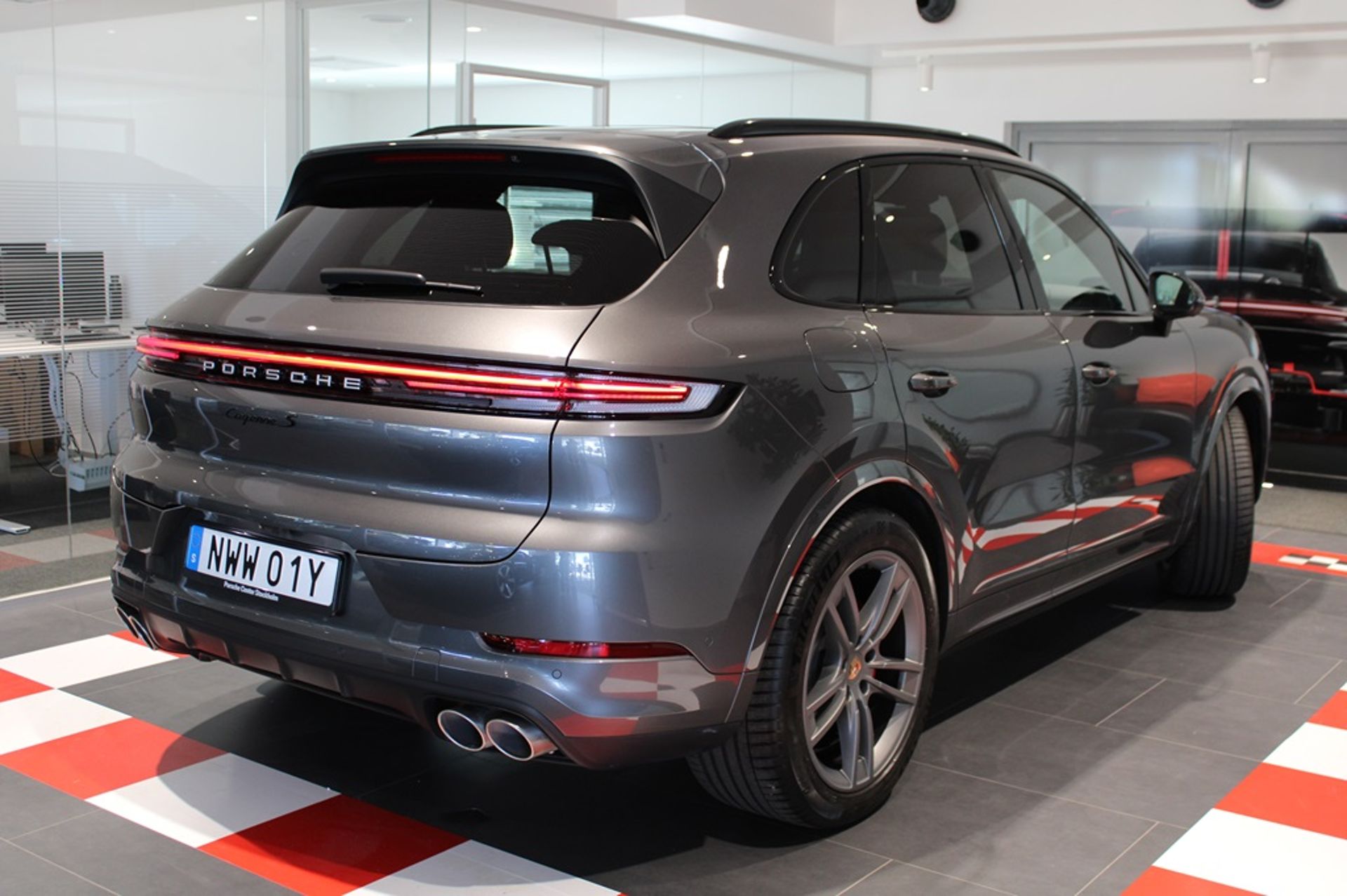 Porsche Cayenne S E-HYBRID 2025, bild 7/10