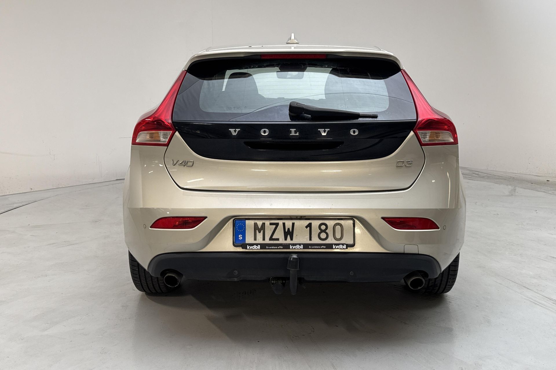 Volvo V40 D3 2017, photo 6/10