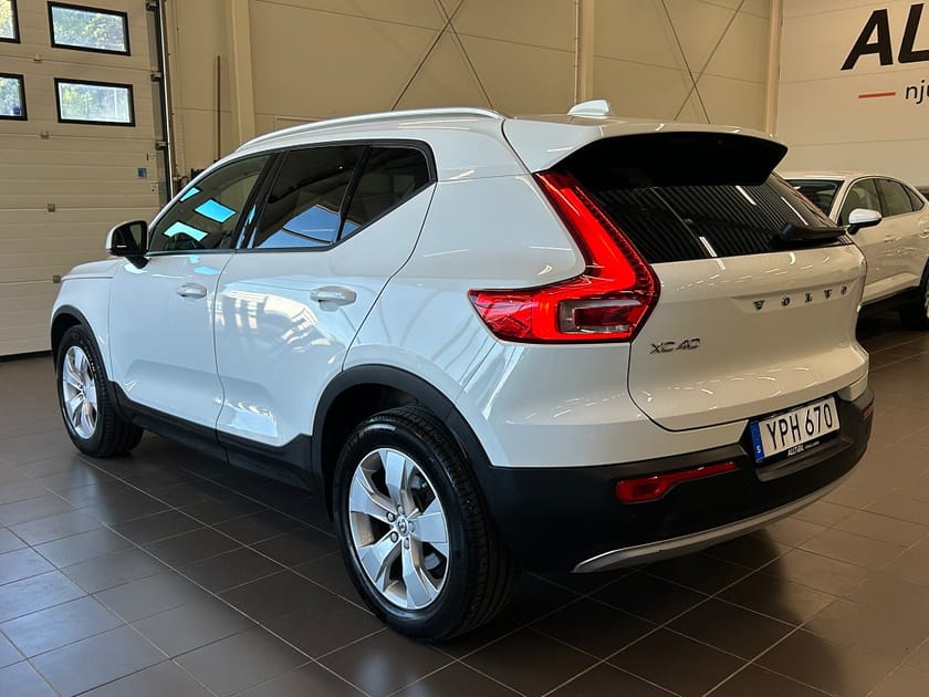 Bild 5 av Volvo XC40 D3 AWD Geartronic Momentum Pro Kamera/Adap Fart/Värmare