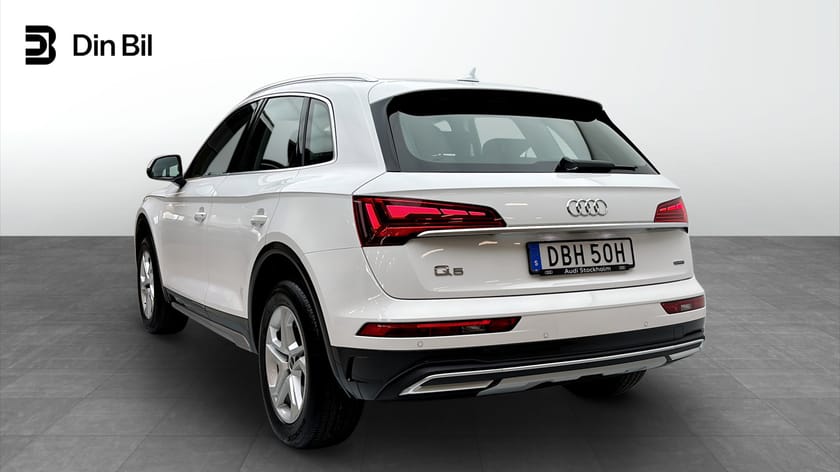 Bild 3 av Audi Q5 40 TDI quattro 204HK Carplay P-Värmare Drag