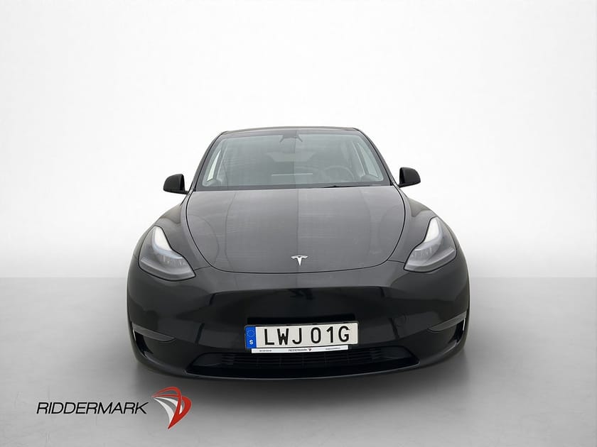 Bild 2 av Tesla Model Y Long Range AWD Svensksåld Värmepump MOMS