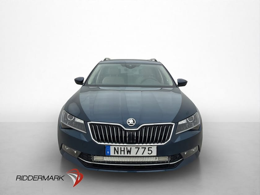 Bild 2 av Škoda Superb Kombi Skoda 2.0 TDI 4x4 L&K Värmare Canton Pano Drag Kamera