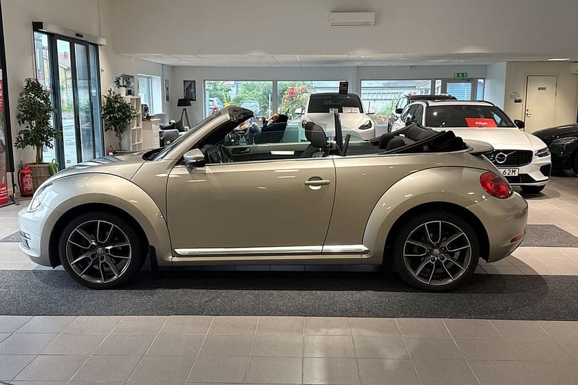 Bild 3 av Volkswagen Beetle Cabriolet 1.2 Turbo TSI 105hk/Carplay/Design/Låga mil