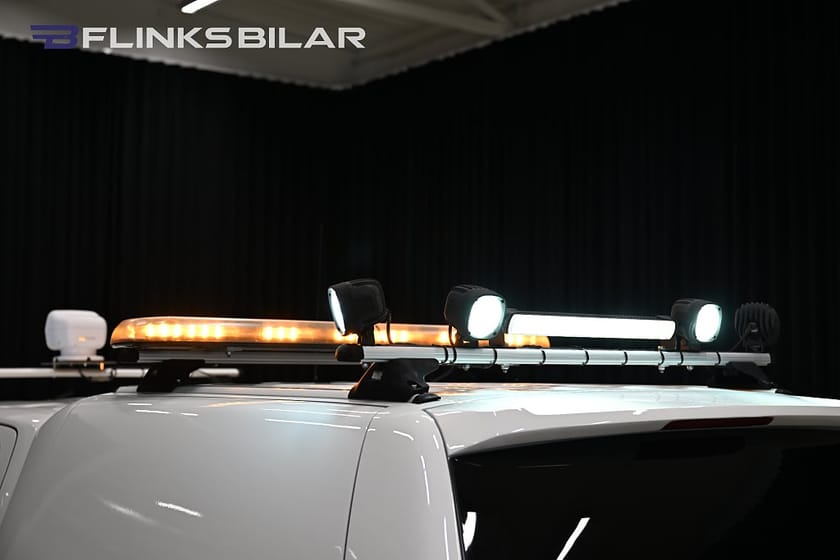 Bild 5 av Toyota Hilux Dubbelhytt AWD 150HK Automat|Kåpa|Drag|Webasto|M/K-Värmare|Leasbar