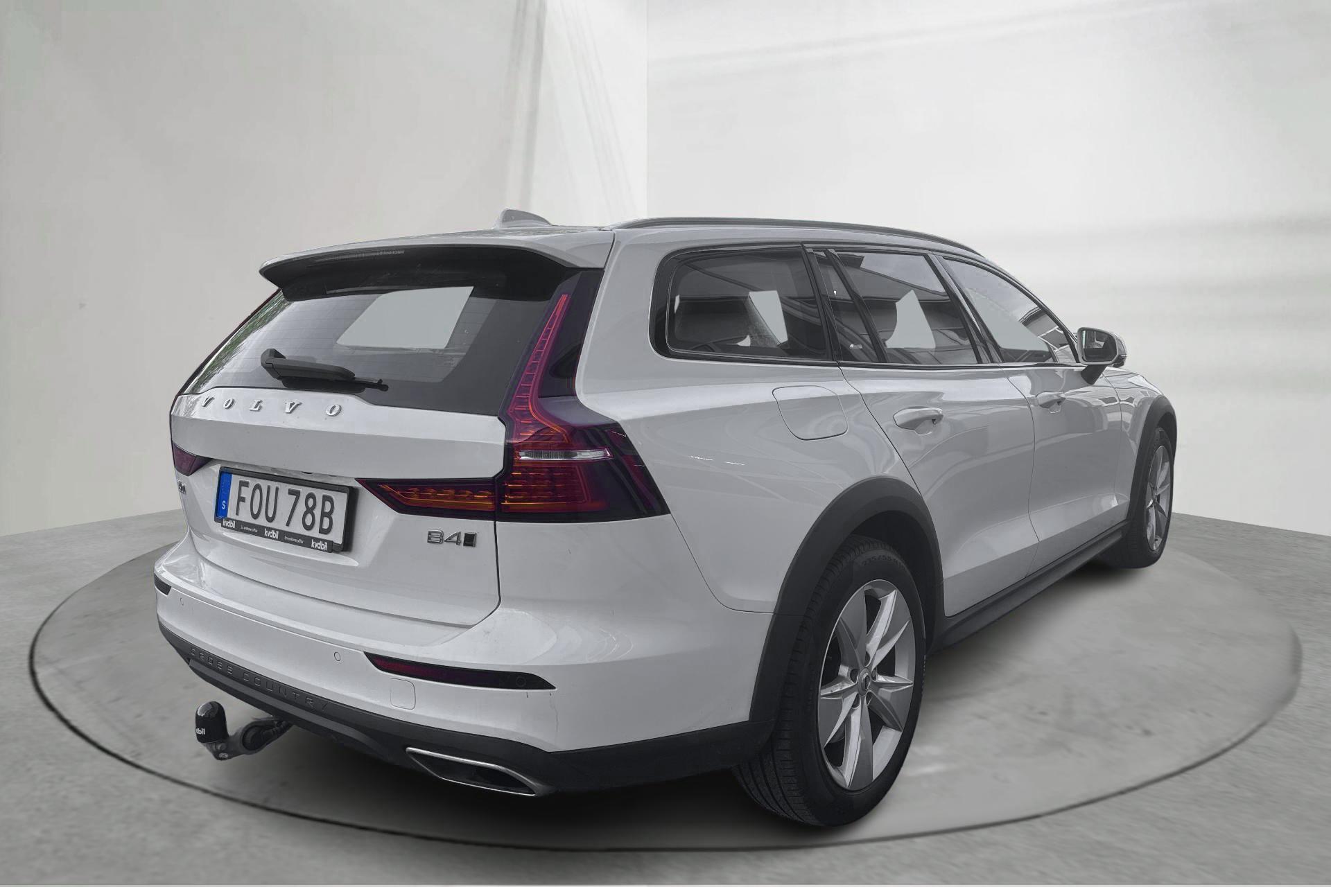 Volvo V60 B4 AWD 2022, bild 3/10