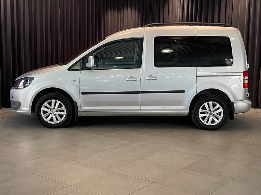 Bild 3 av Volkswagen Caddy Life / Dragkrok / Sommar & Vinterhjul / Nybesiktigad