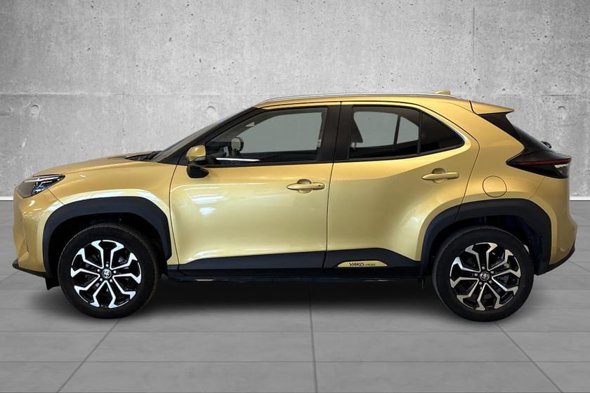 Bilde 2 av Toyota Yaris Cross Hybrid AWD-i 1.5 Active Tech/4x4/alle servicer/automat/