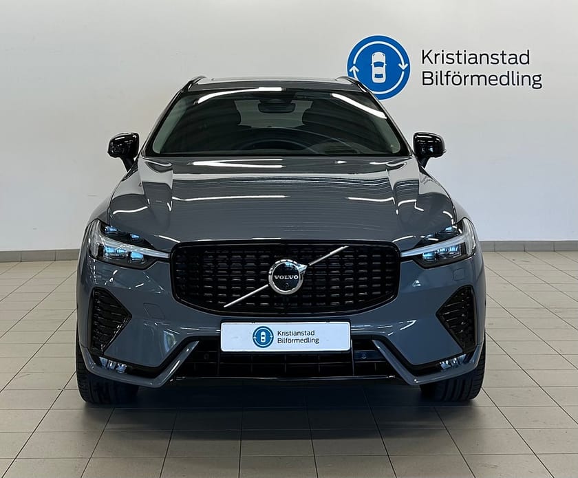 Bild 3 av Volvo XC60 B4 AWD Aut. Ultimate Dark Panorama,Head-Up,Drag,