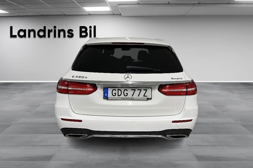 Bild 5 av Mercedes-Benz E 220 T d 4MATIC Kombi AMG-Line