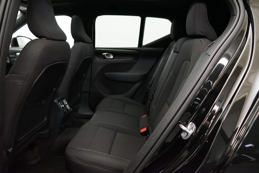 Bild 4 av Volvo XC40 Recharge Ultimate, Ränta 2,95%, Taklucka, Parkeringskamera 360, Navigation