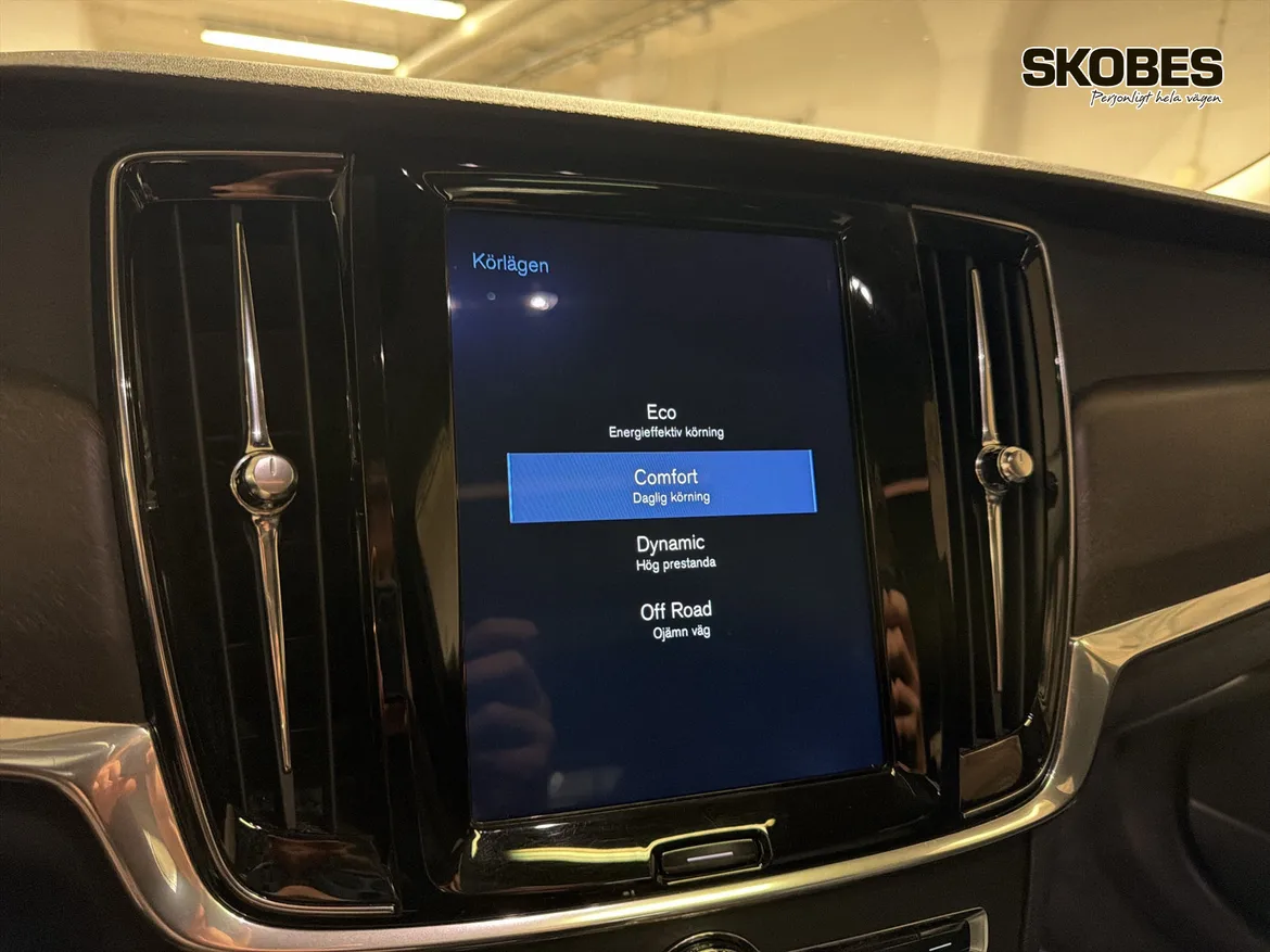 Volvo V90 Cross Country