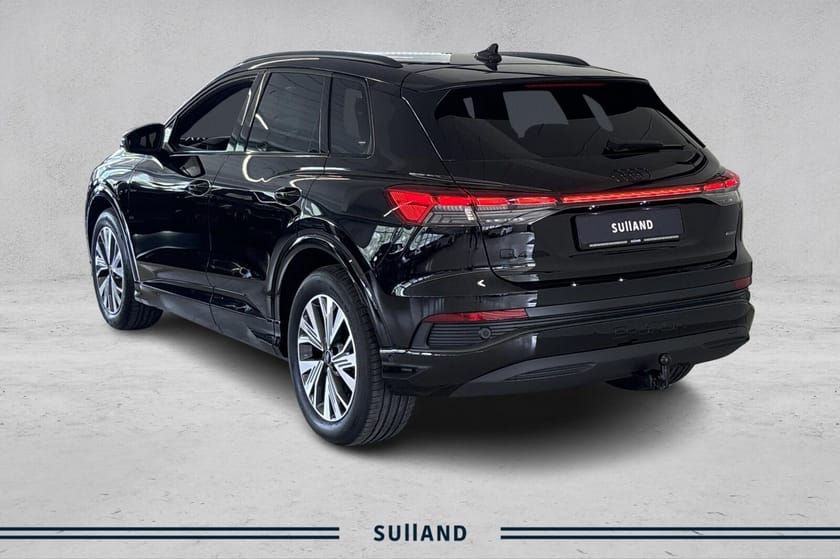 Bilde 3 av Audi Q4 55 e-tron quattro quattr s line pro