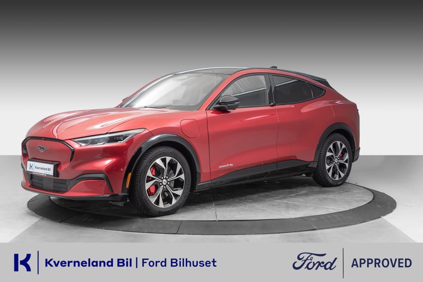 Bilde 1 av Ford Mustang Mach-E Standard Range AWD LAV-KM Soltak/ B&O Lyd/ DAB/ BT+++