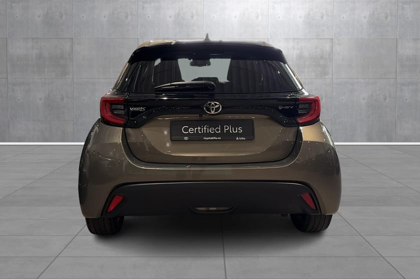 Bilde 4 av Toyota Yaris Hybrid 115 Active Tech/Hybrid/R.Kamera/Carplay/Android auto/ACC