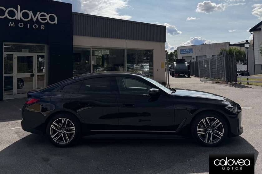 Bild 2 av BMW i4 eDrive40 Gran Coupé 340 hk - Sportstolar, Widescreen