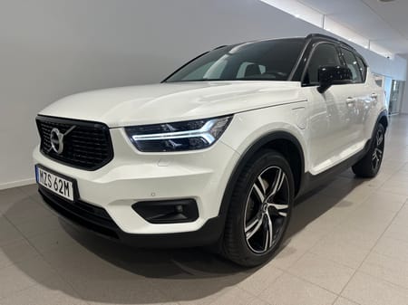 Volvo XC40 T5 Twin Engine R-Design Intro Edt / Navigation / Panoramatak / Backkamera