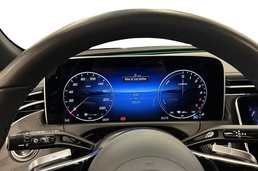 Bild 5 av Mercedes-Benz E 300 de 4MATIC All-Terrain Luftfjädring, Burmester Drag