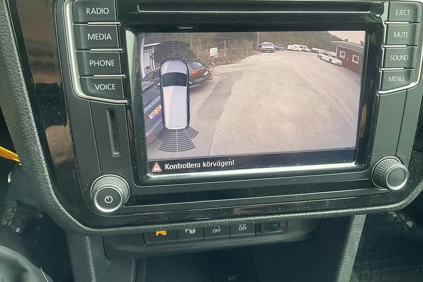 Bild 4 av Volkswagen Caddy Alltrack Van 2.0 TDI 4M Aut Drag 2xSidodörr Kamera Värmare LED-ramp