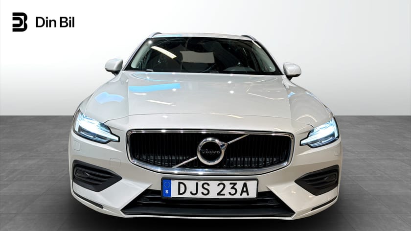 Bild 4 av Volvo V60 190 D4  AWD Momentum Drag/Navigation