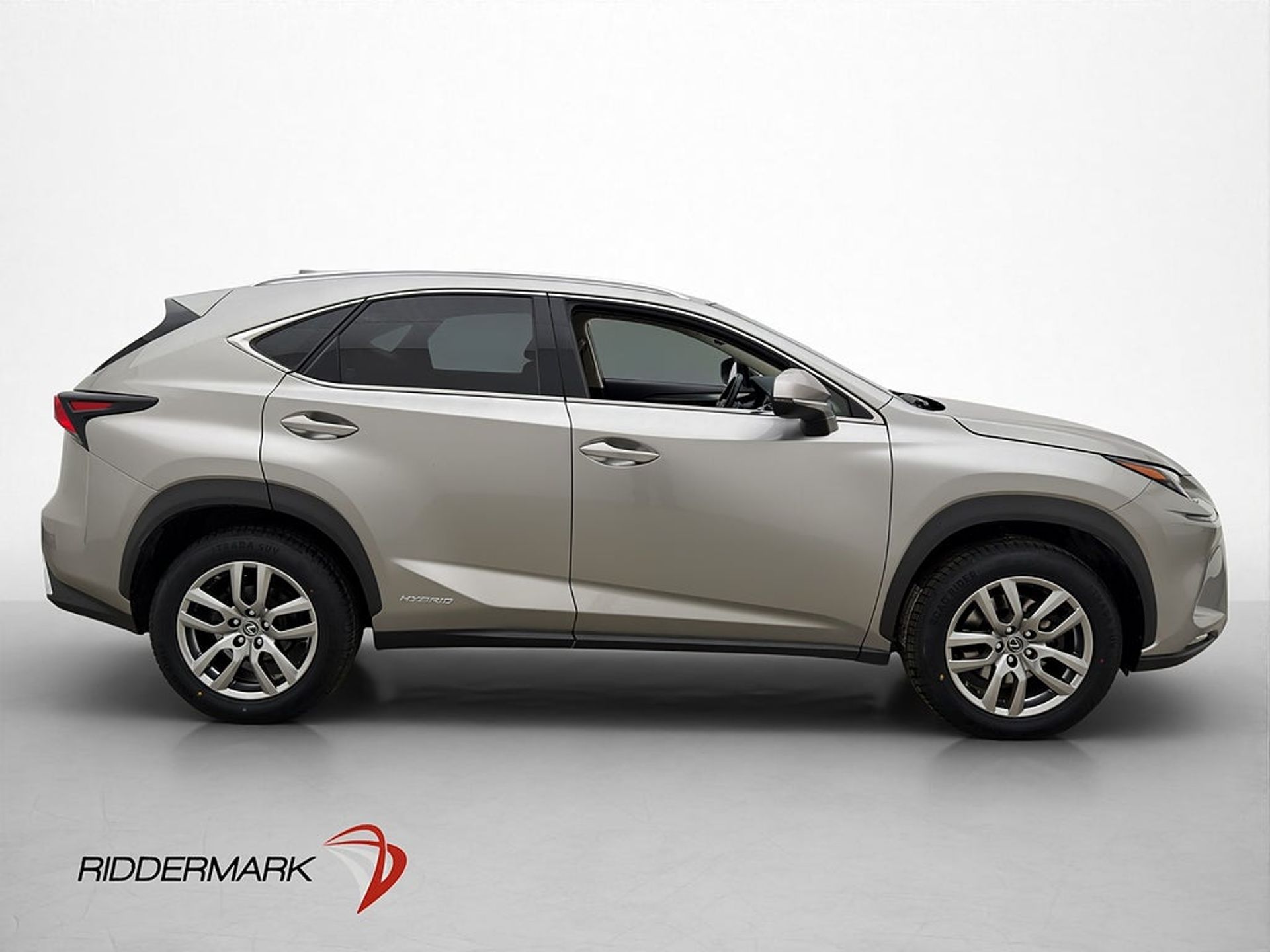 Lexus NX 300h AWD 197hk Executive 2019, photo 6/33