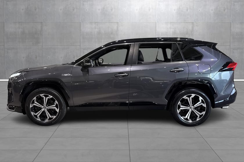 Bilde 2 av Toyota RAV4 Plug-in Hybrid Executive Panorama AWD-i navi, JBL, h.feste