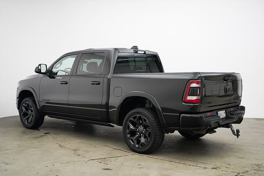 Bild 4 av RAM 1500 Crew Cab 5.7 V8 HEMI 4x4 / Limited Night Ed. / MOMS