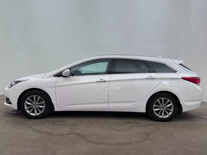 Bild 3 av Hyundai i40cw CW 1.7 CRDi ComfortPlus Rattvärme Dragkrok Backkamera