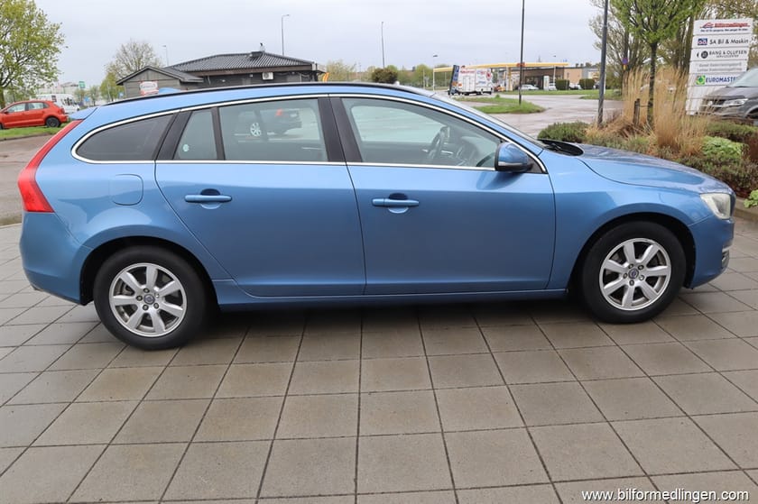 Bild 4 av Volvo V60 D4e 2.0 FWD 181hk Dragkrok Rattvärme