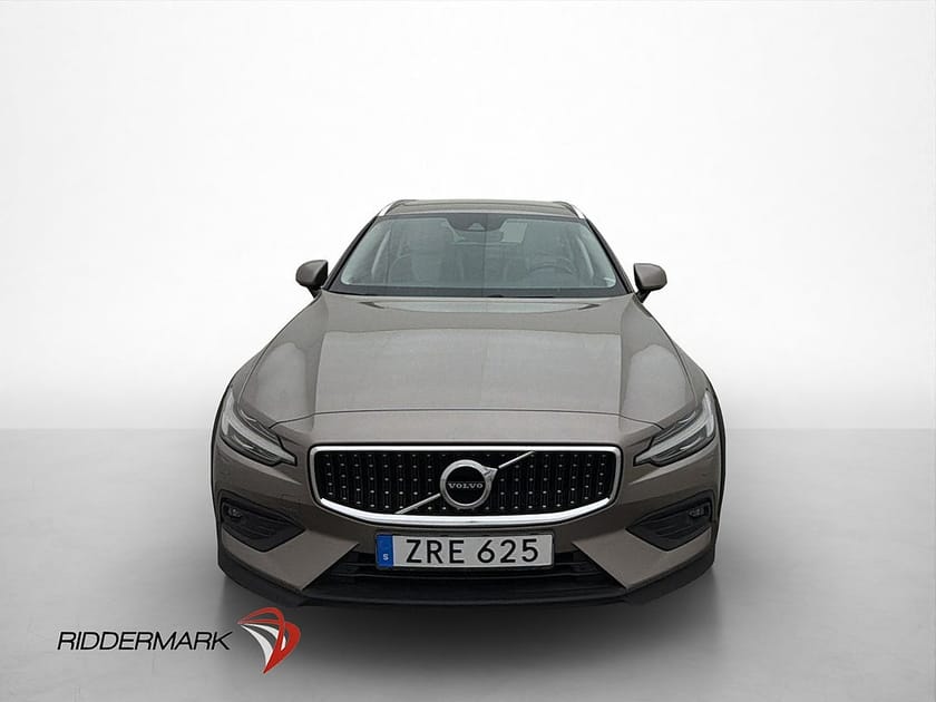 Bild 2 av Volvo V60 Cross Country D4 Polestar AWD Drag Värmare CarPlay