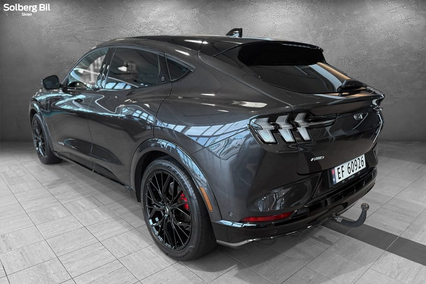 Bilde 4 av Ford Mustang Mach-E GT AWD/ PANO/ HENGER.F/ B&O/ 360.KAMERA