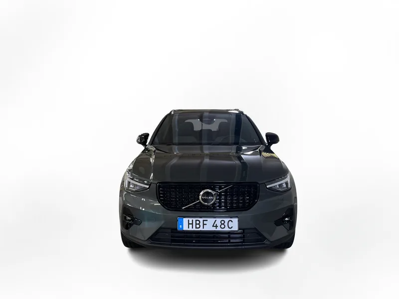 Bild 4 av 15 – Volvo XC40 B3 FWD Bensin Plus Dark