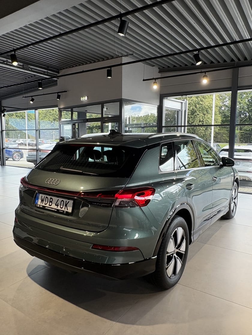 Bild 4 av Audi Q4 e-tron performance SUV  210 KW