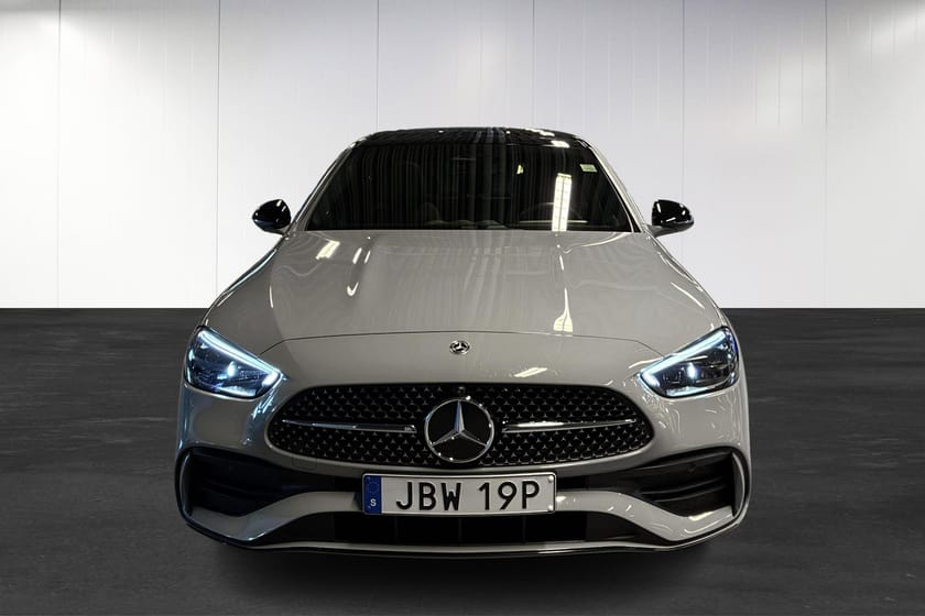 Bild 5 av Mercedes-Benz C 300 e SEDAN  | AMG | Burmester | Advanced Edition | 360 | Pano | Nightpaket |