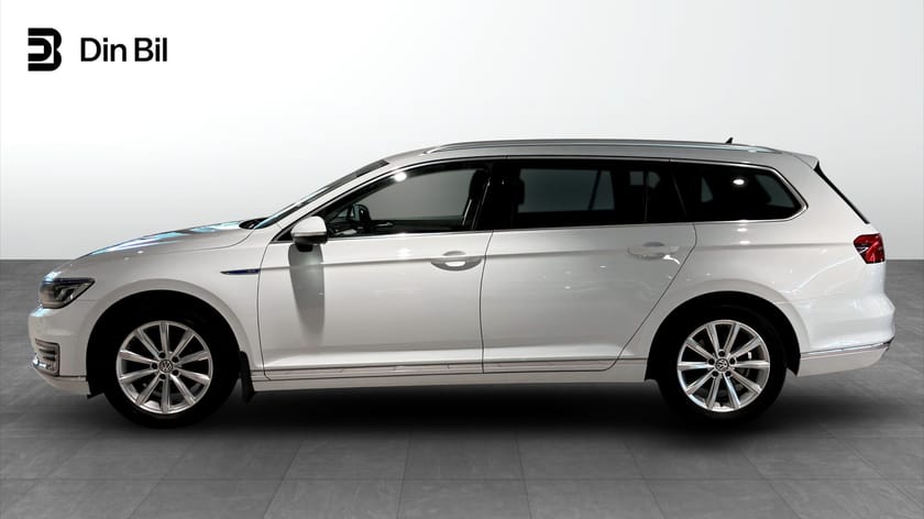 Bild 2 av Volkswagen Passat Variant GTE SC Drag/Kamera/Carplay 218Hk
